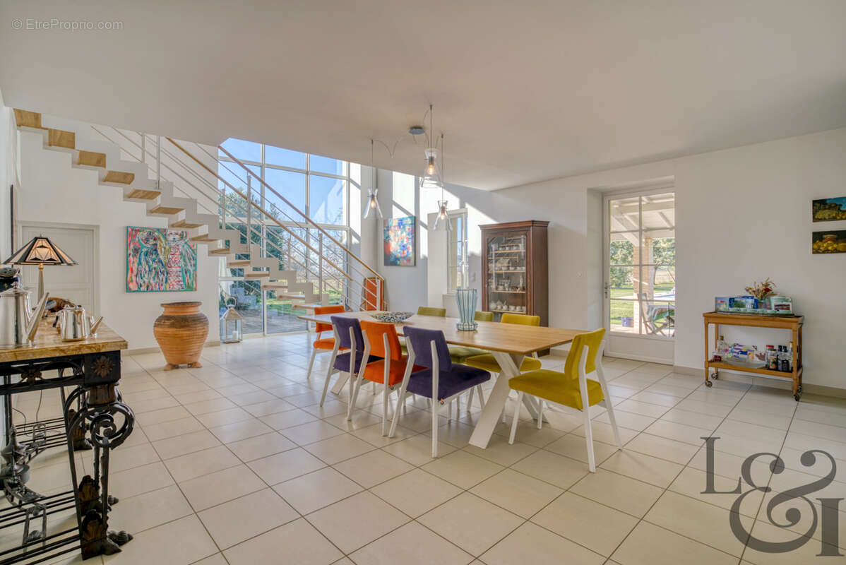 A vendre maison de caractère rénovée - photo 3