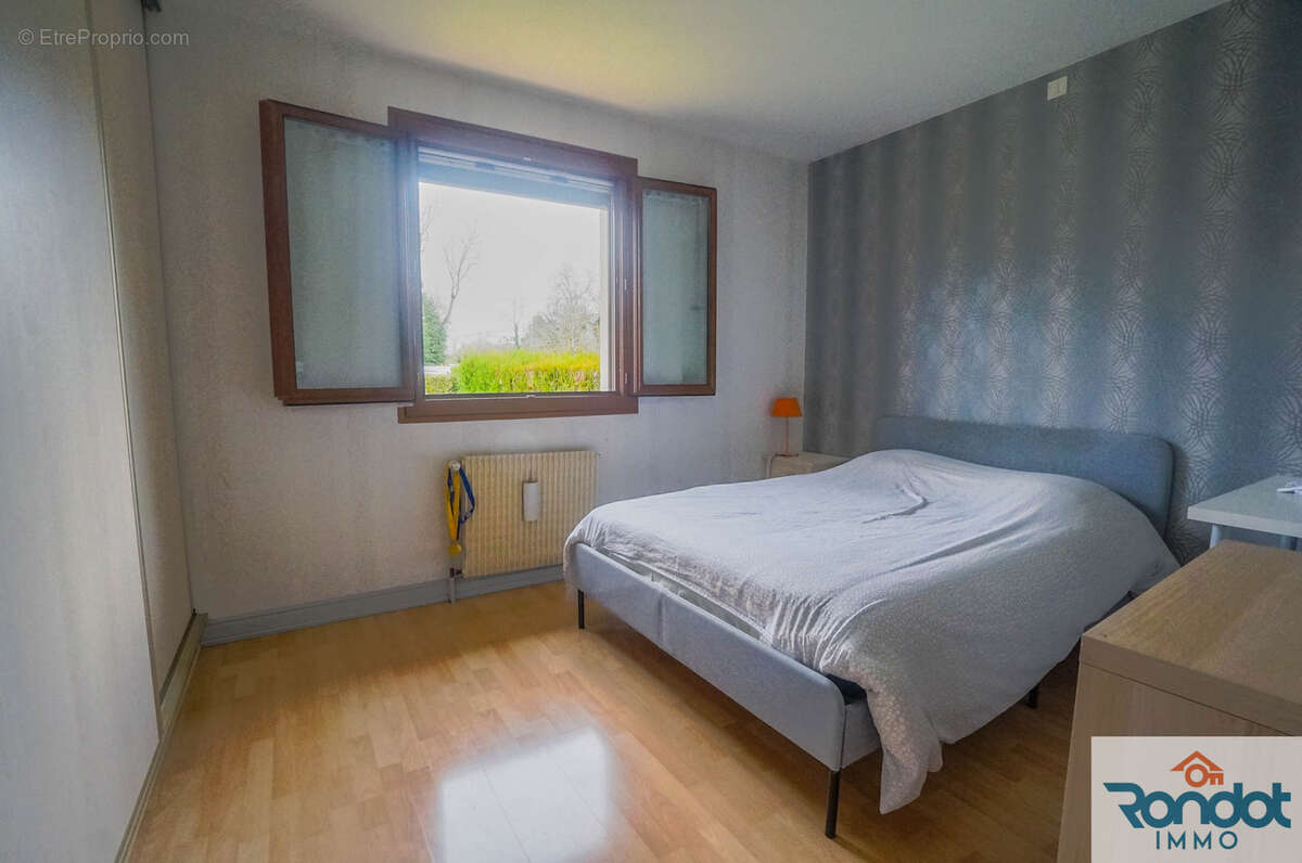 Maison à CRECEY-SUR-TILLE