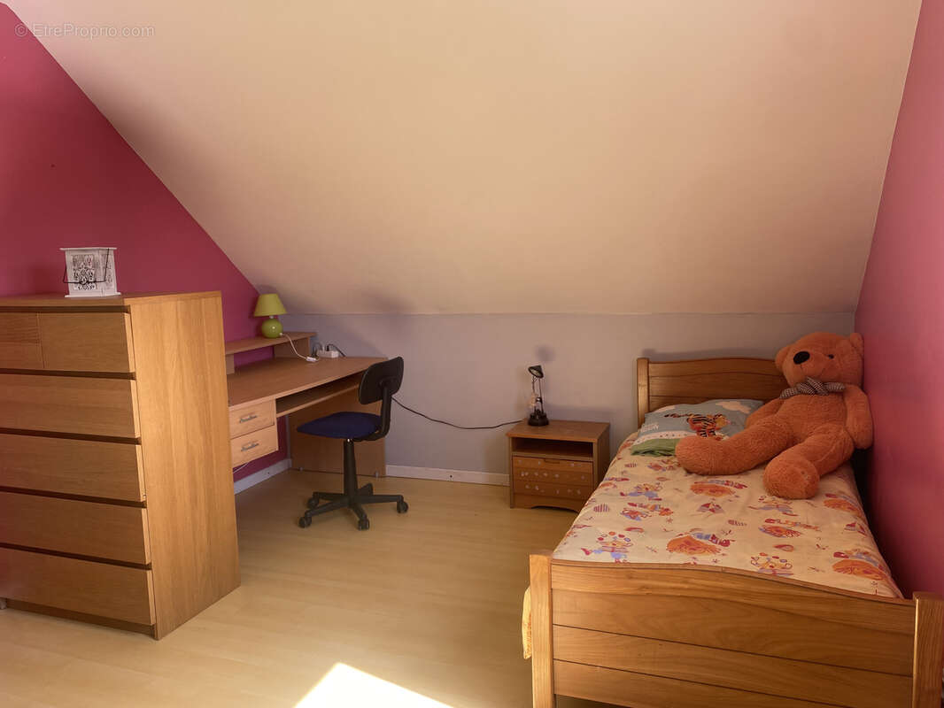 Maison de 101m2 sur près de 10 ares de terrain à Orchamps-Vennes - photo 12