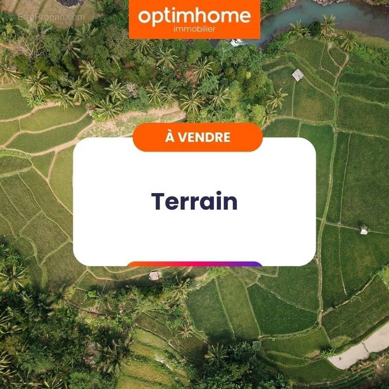 Terrain à CREDIN