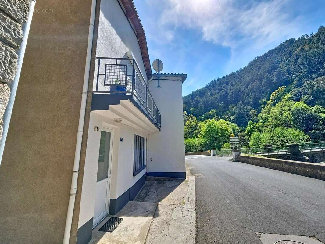 Photo 2 - Maison à AVENE