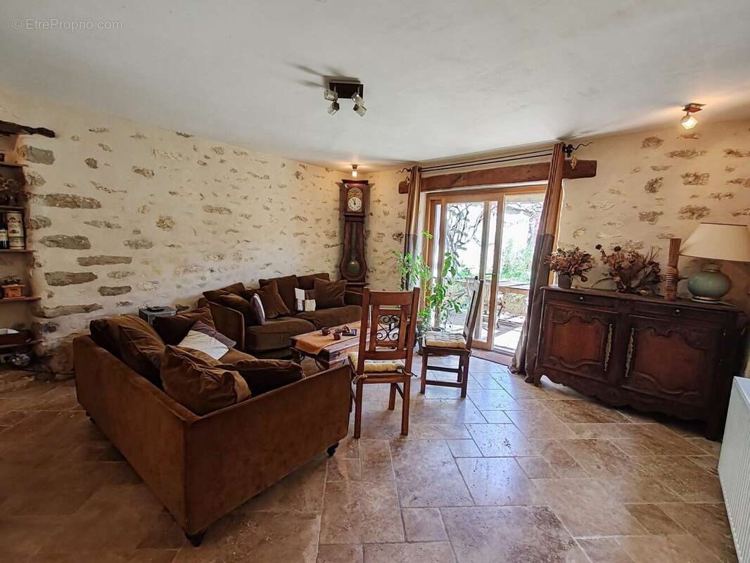 Maison à CHAMPAGNE-SUR-SEINE