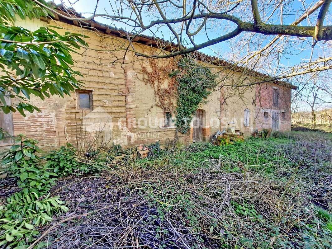 Maison 280 m² à Baziege  - photo 2