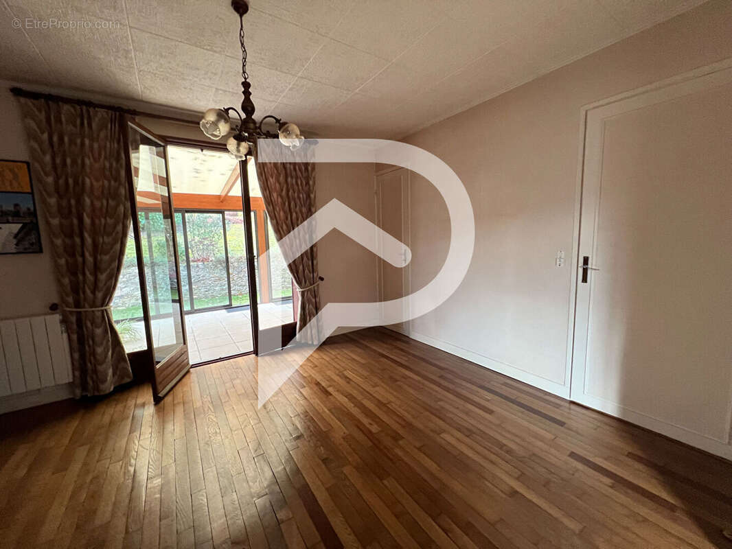 Maison à LEVIS-SAINT-NOM