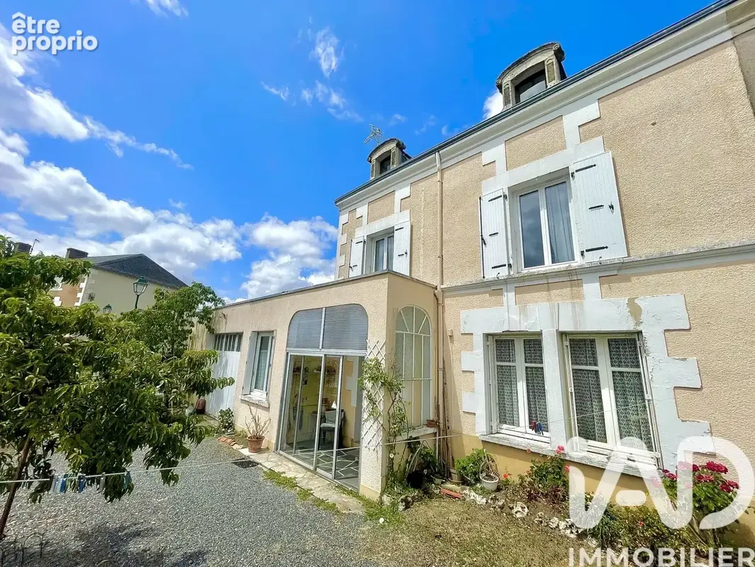 Photo 1 - Maison à LATHUS-SAINT-REMY