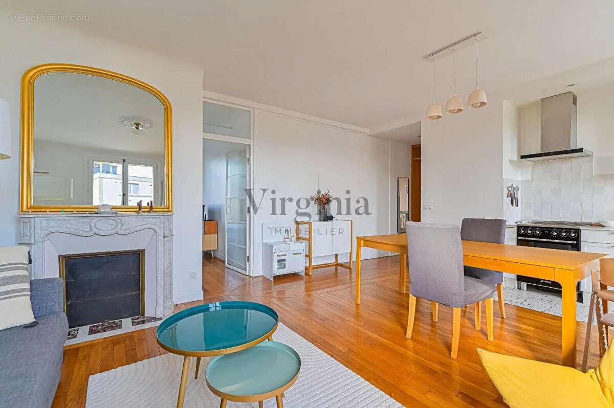 Appartement à CHARENTON-LE-PONT