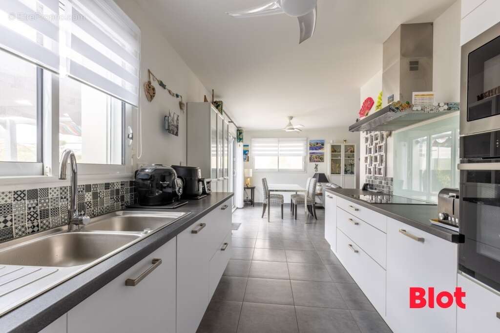 Maison 112 m² à Pire-Sur-Seiche  - photo 5