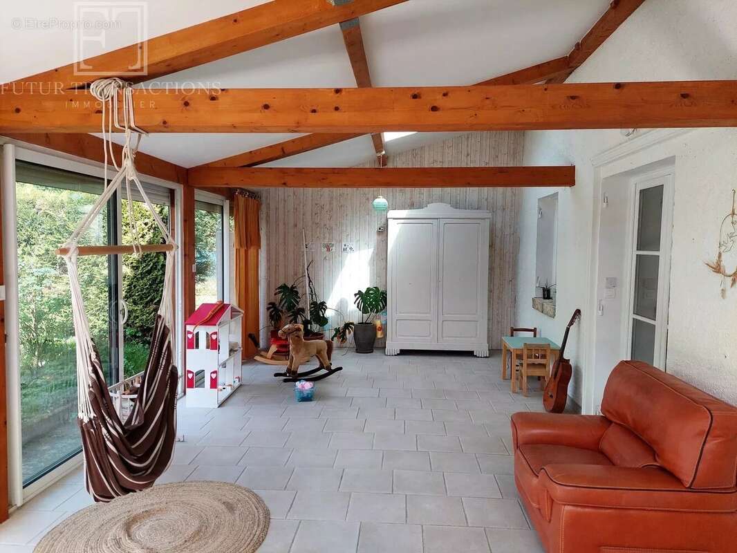 Maison à BOURDEILLES