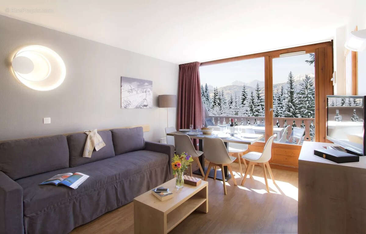 Appartement à MORILLON