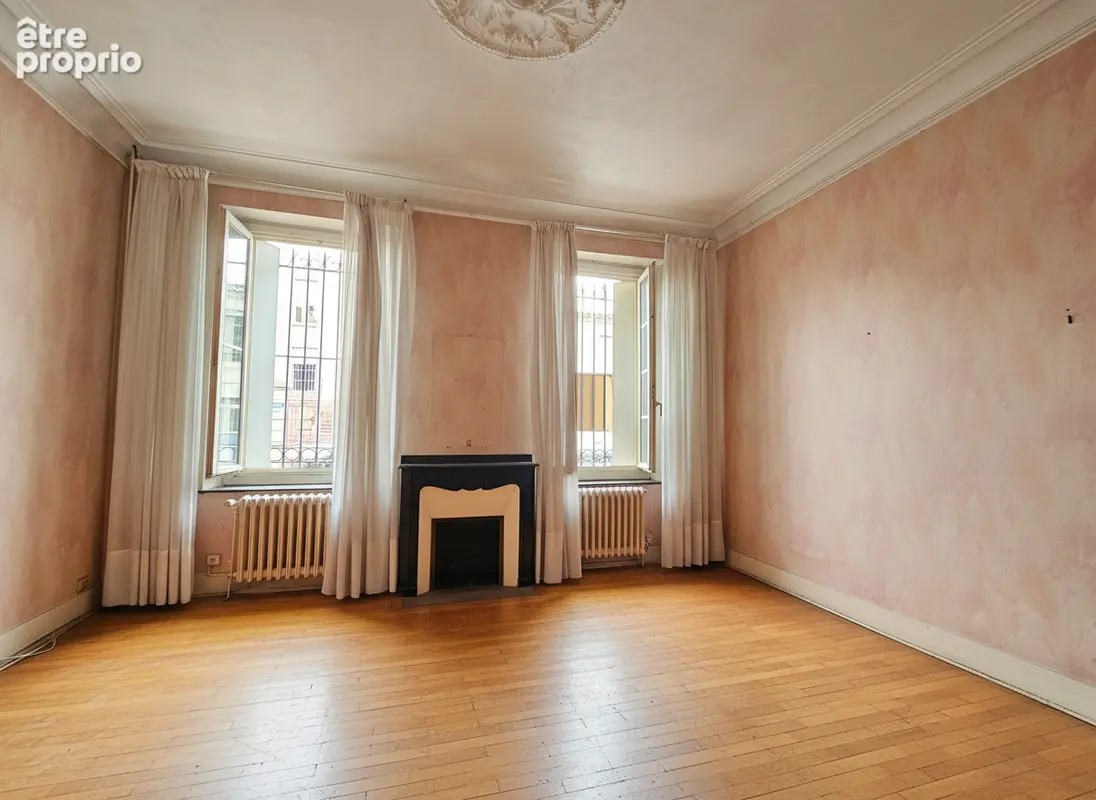 Maison bourgeoise des années 20 idéalement placée - photo 12