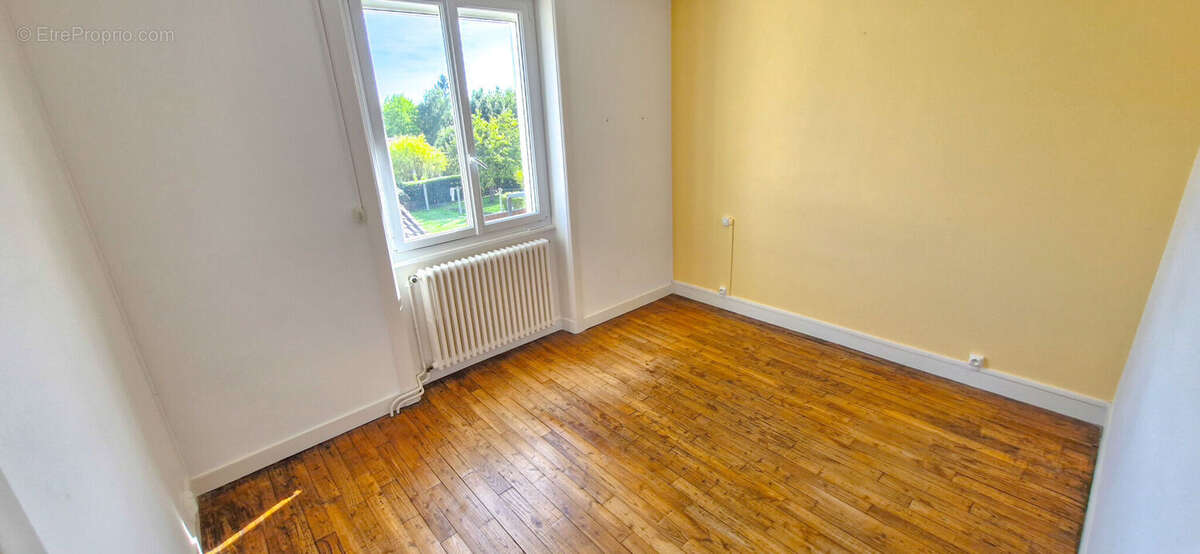 Photo 3 - Maison à SAINT-JUNIEN