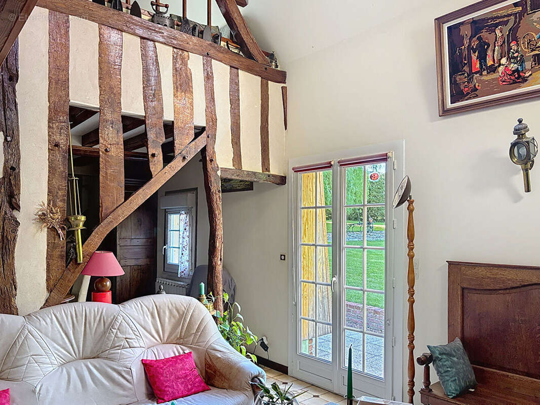 Maison à CASTILLON-EN-AUGE