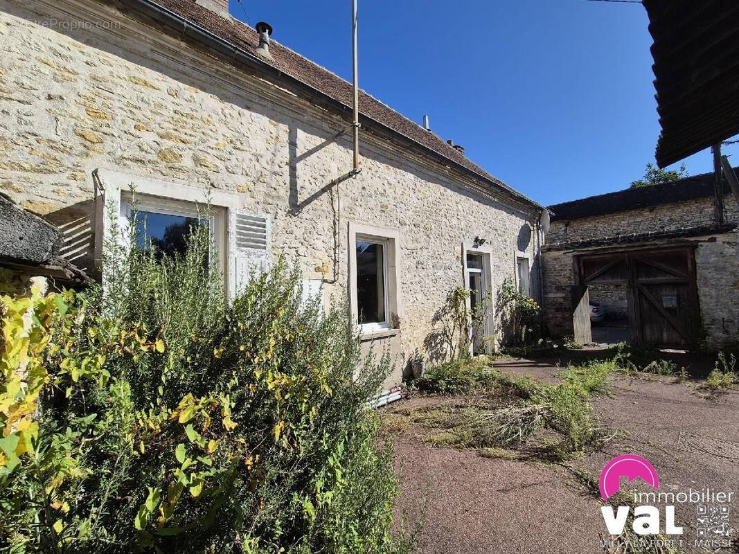 Maison à MILLY-LA-FORET