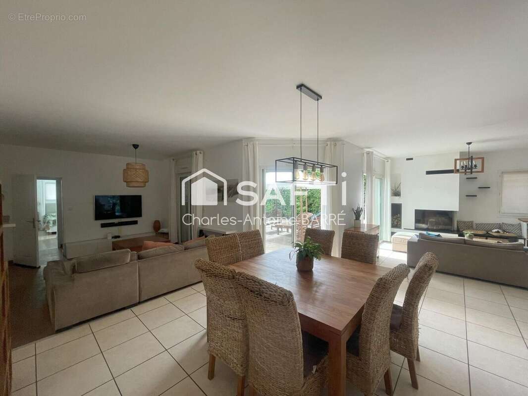 Photo 2 - Maison à LE PORGE