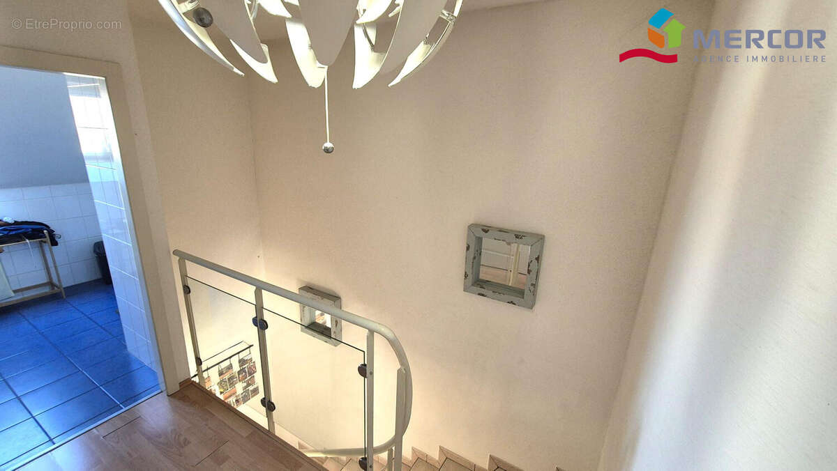 Accès étage - Maison à DACHSTEIN