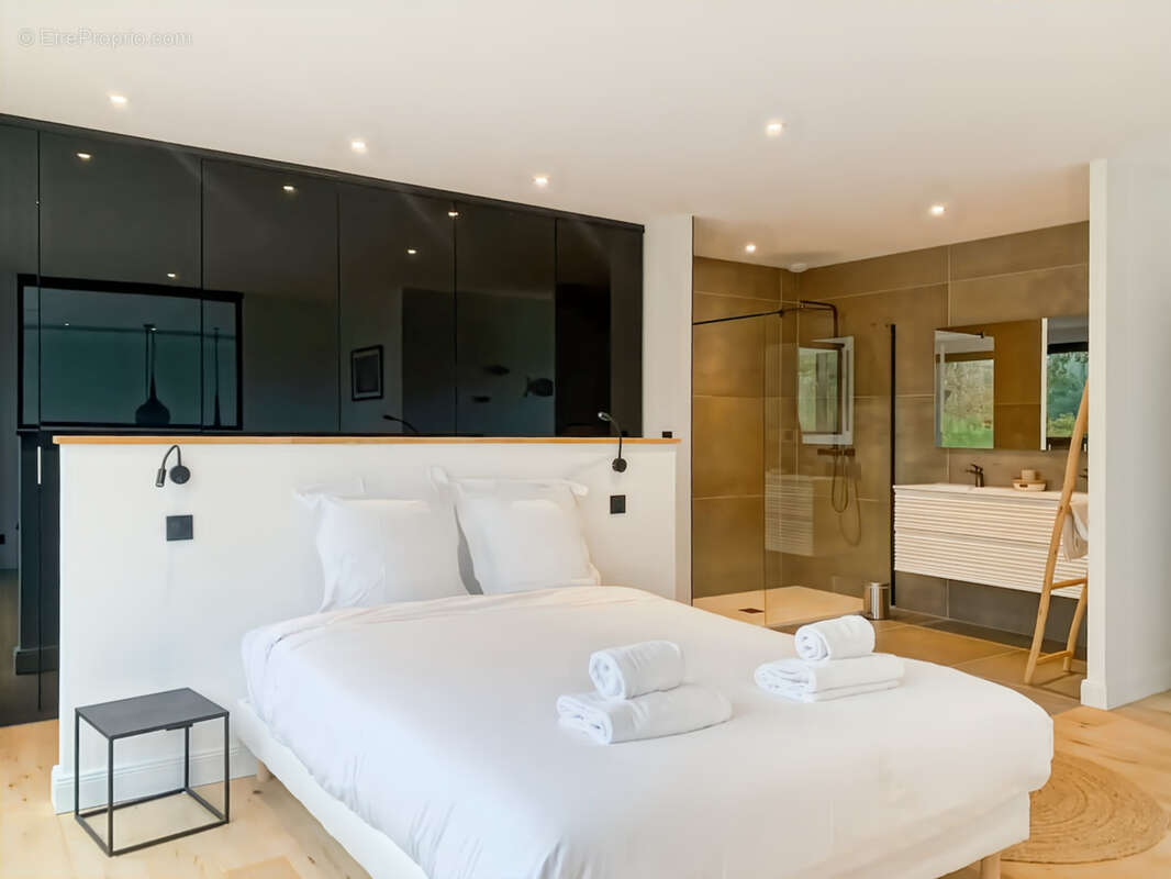 Maison à LE BOUSCAT