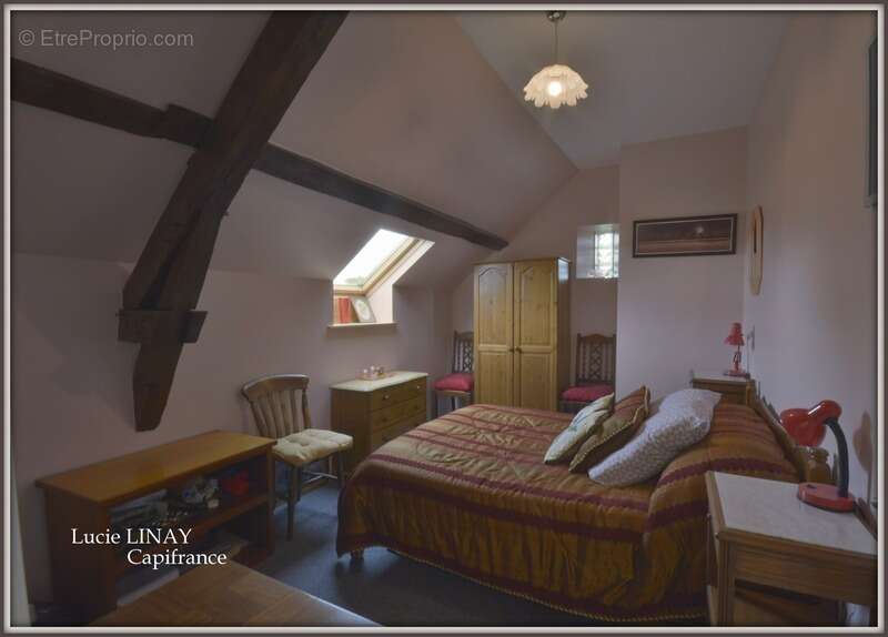 Maison en pierre sur plus de 1500m² de terrain - photo 7