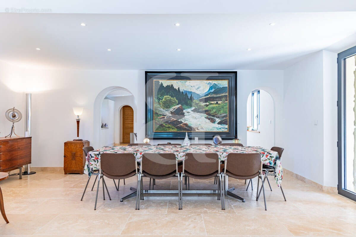 Maison à VAISON-LA-ROMAINE