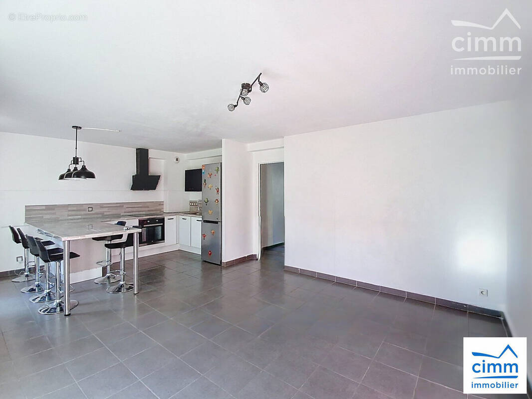 Maison à NOYAL-CHATILLON-SUR-SEICHE