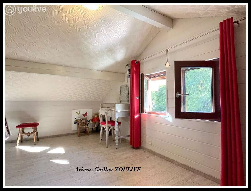 MONNETIER Chalet de 180m2 terrain 1100m2 - photo 6