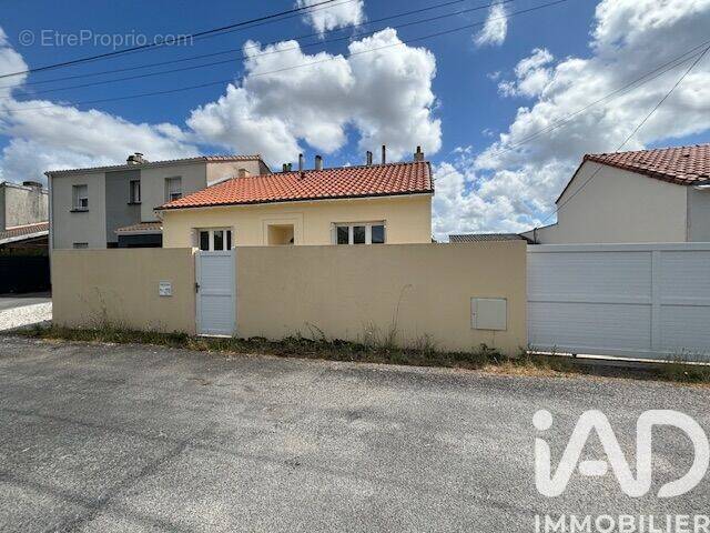 Photo 1 - Maison à SAINT-SEBASTIEN-SUR-LOIRE