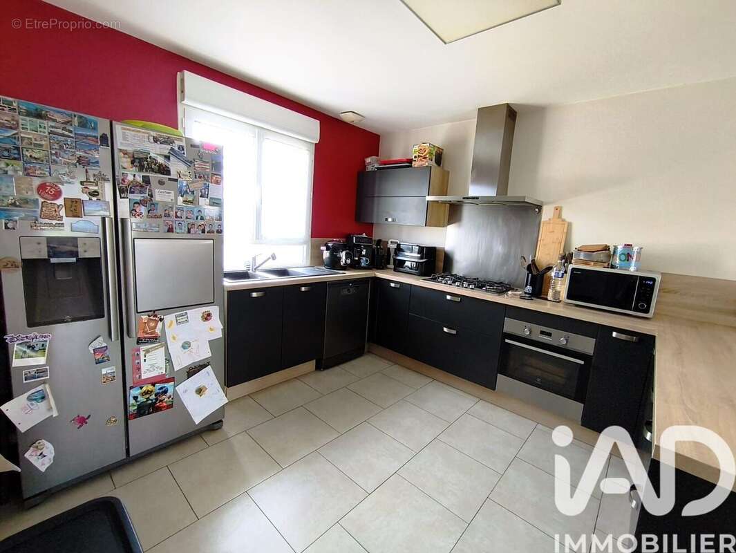 Maison 118 m² à Les Ormes-Sur-Voulzie  - photo 5