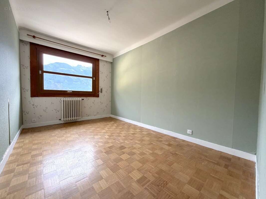 Appartement à SAINT-JEAN-DE-MAURIENNE