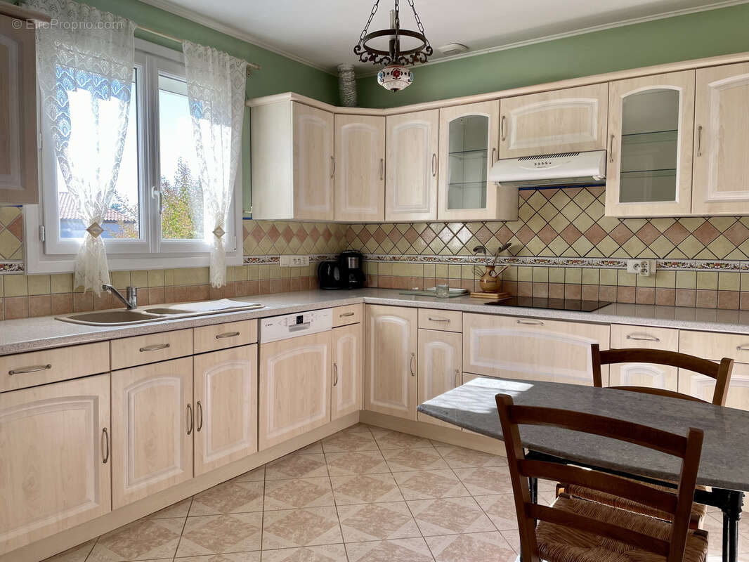 Maison à SAINT-SAVINIEN