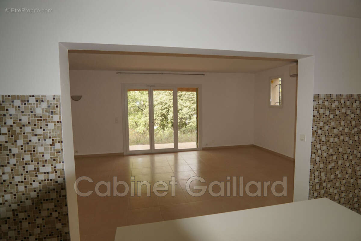 Maison à PEYMEINADE