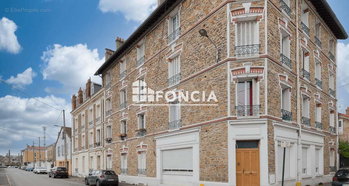 Appartement à CORBEIL-ESSONNES