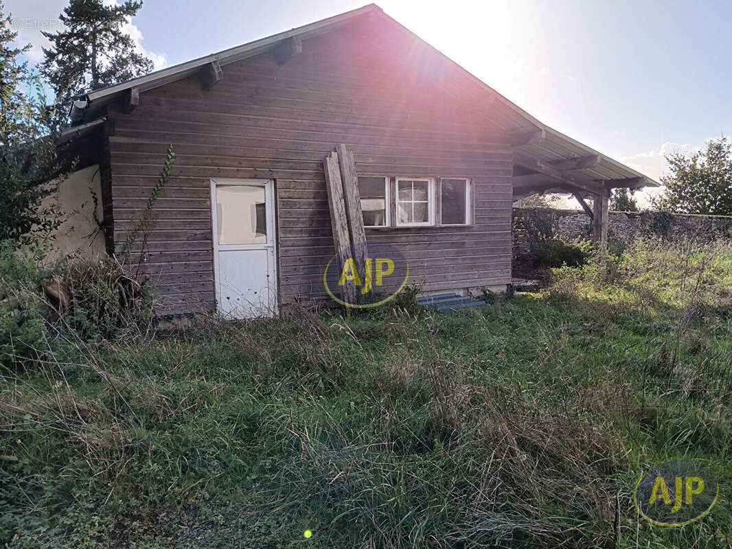 Maison à GUEMENE-PENFAO