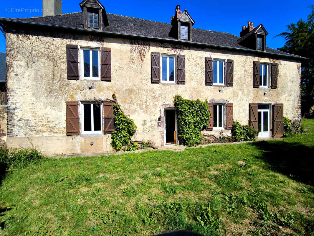 Maison à CRISSE