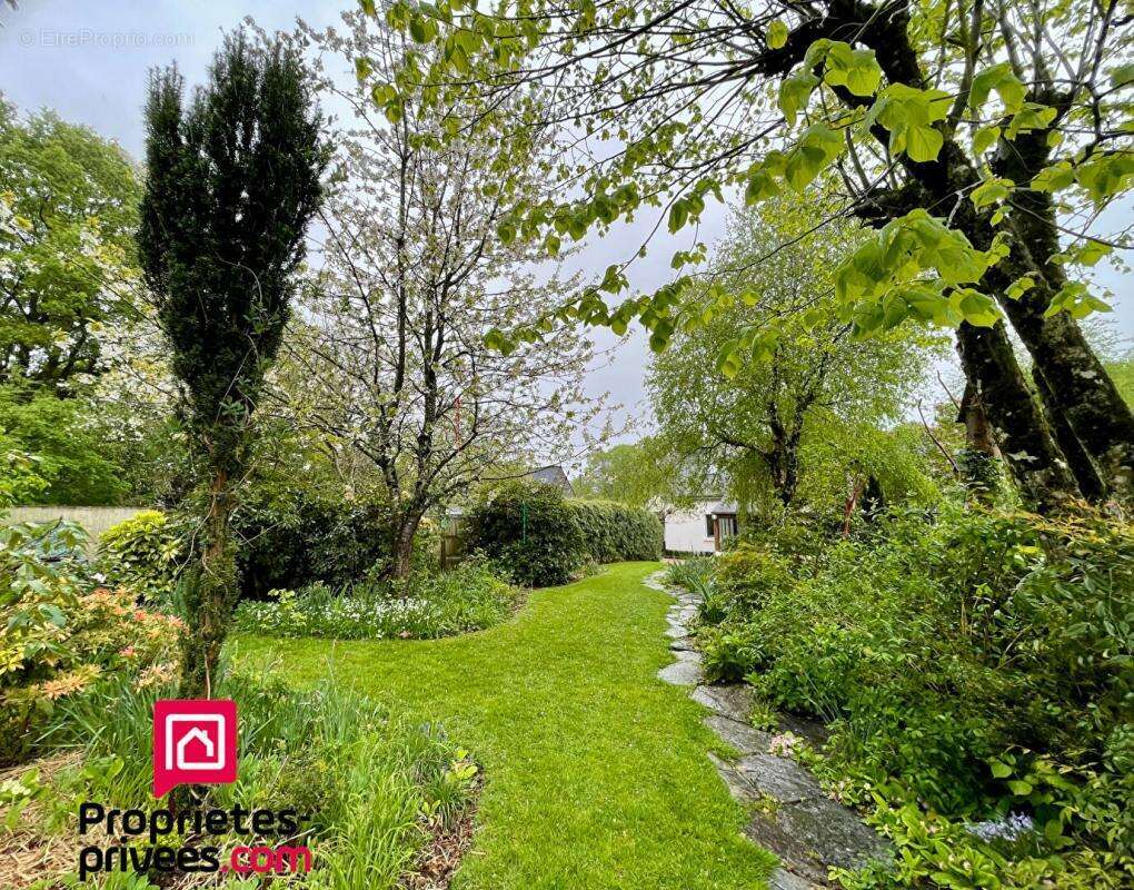 Maison à LA CHAPELLE-CARO