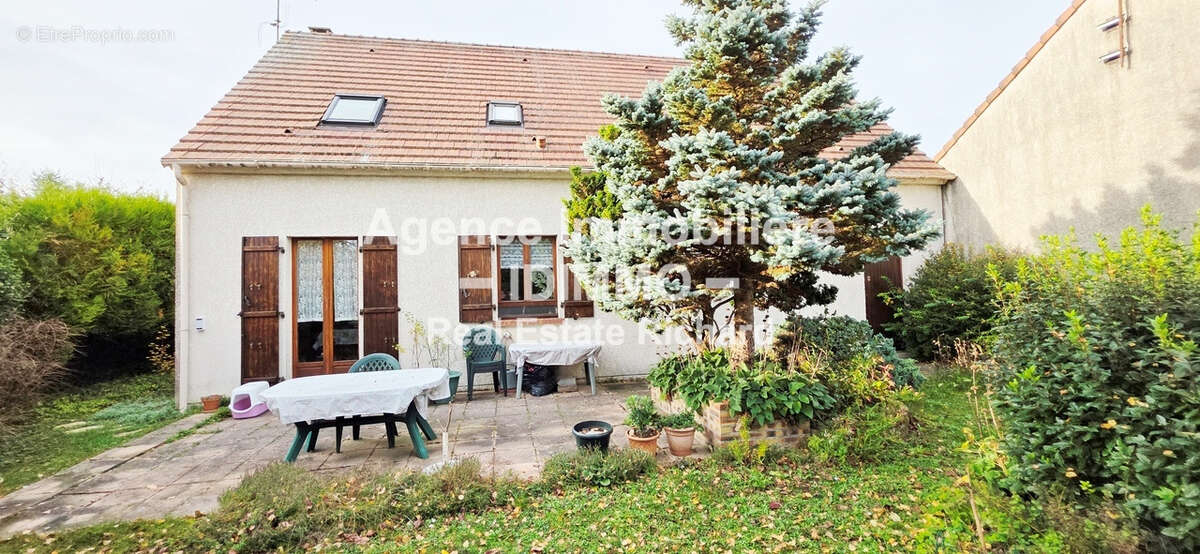 Maison à MILLY-LA-FORET