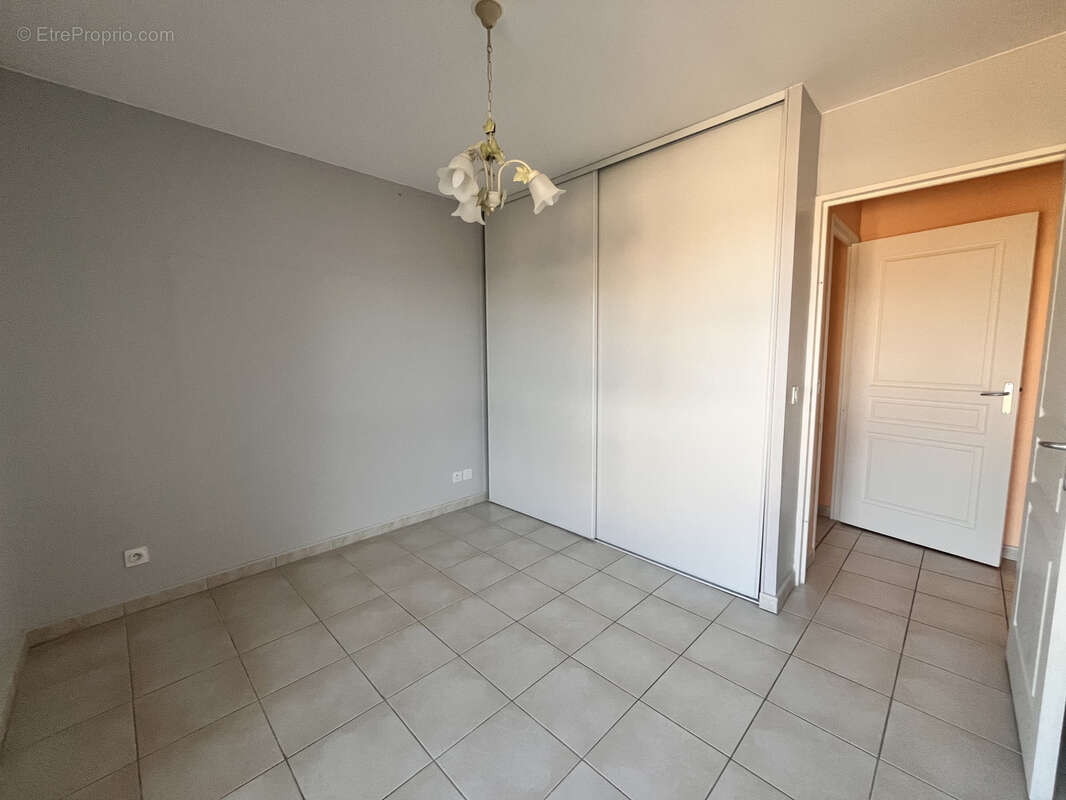 Appartement à CRAPONNE