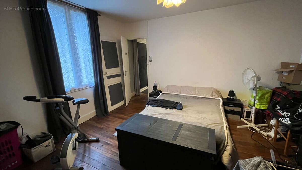 Appartement à YZEURE