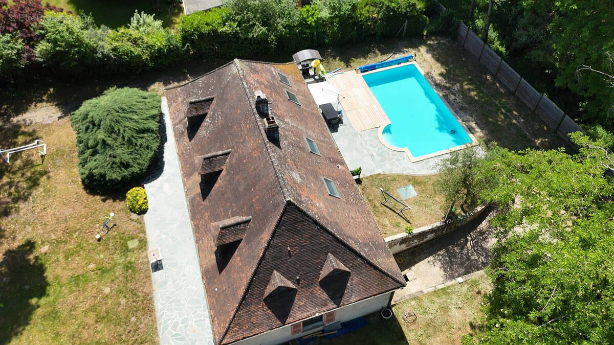 Maison à MILLY-LA-FORET