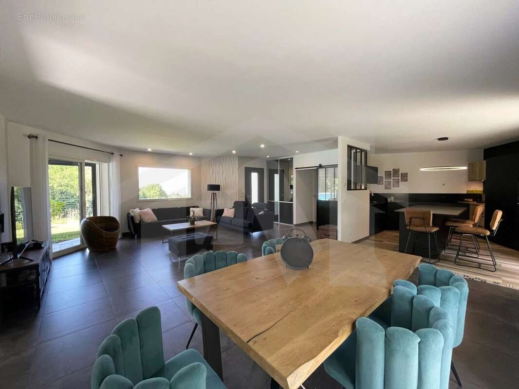 Maison à SAINT-MARTIN-D&#039;URIAGE