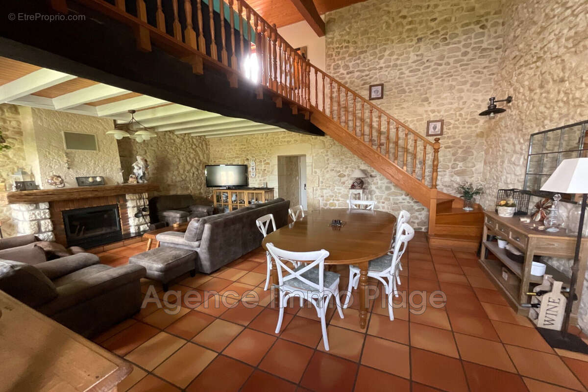 Maison à GAILLAN-EN-MEDOC