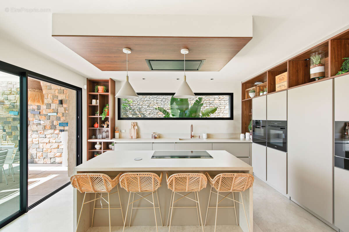 Maison à CARQUEIRANNE