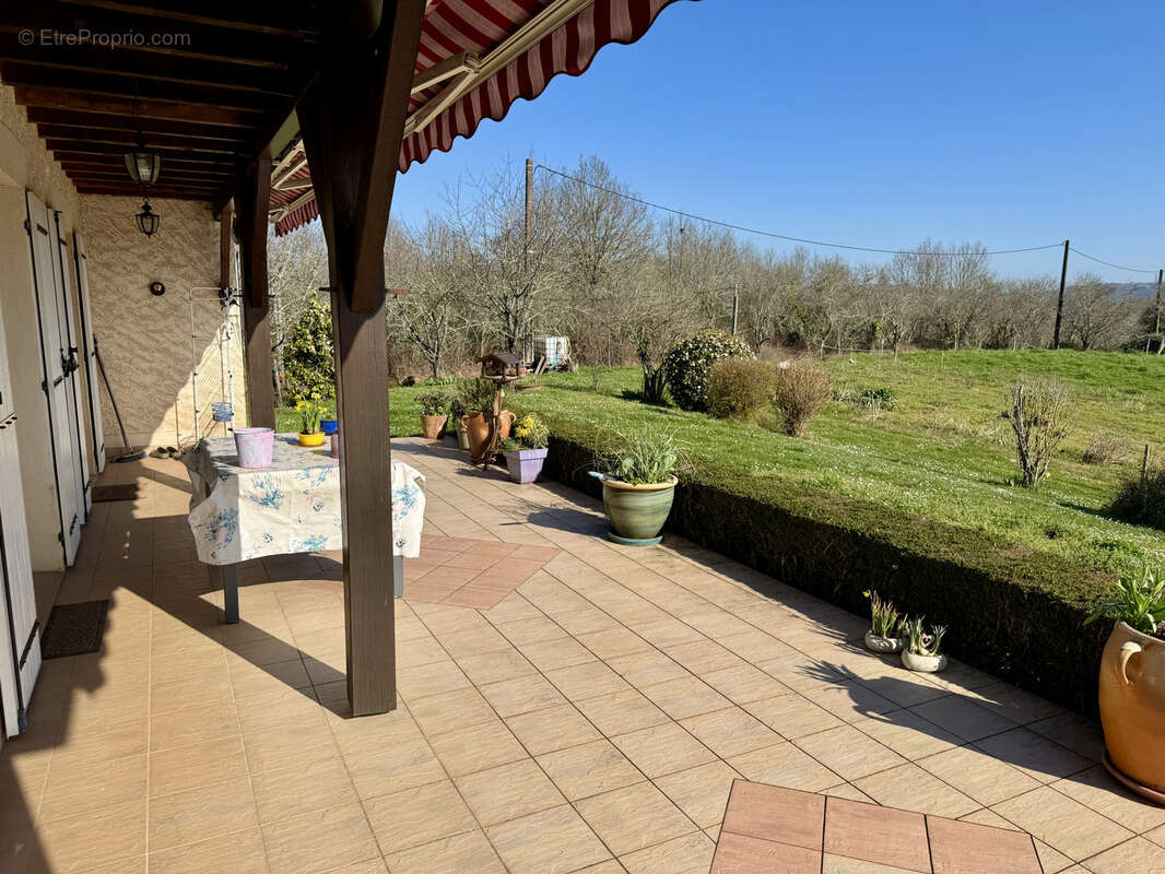 Maison à VARS-SUR-ROSEIX