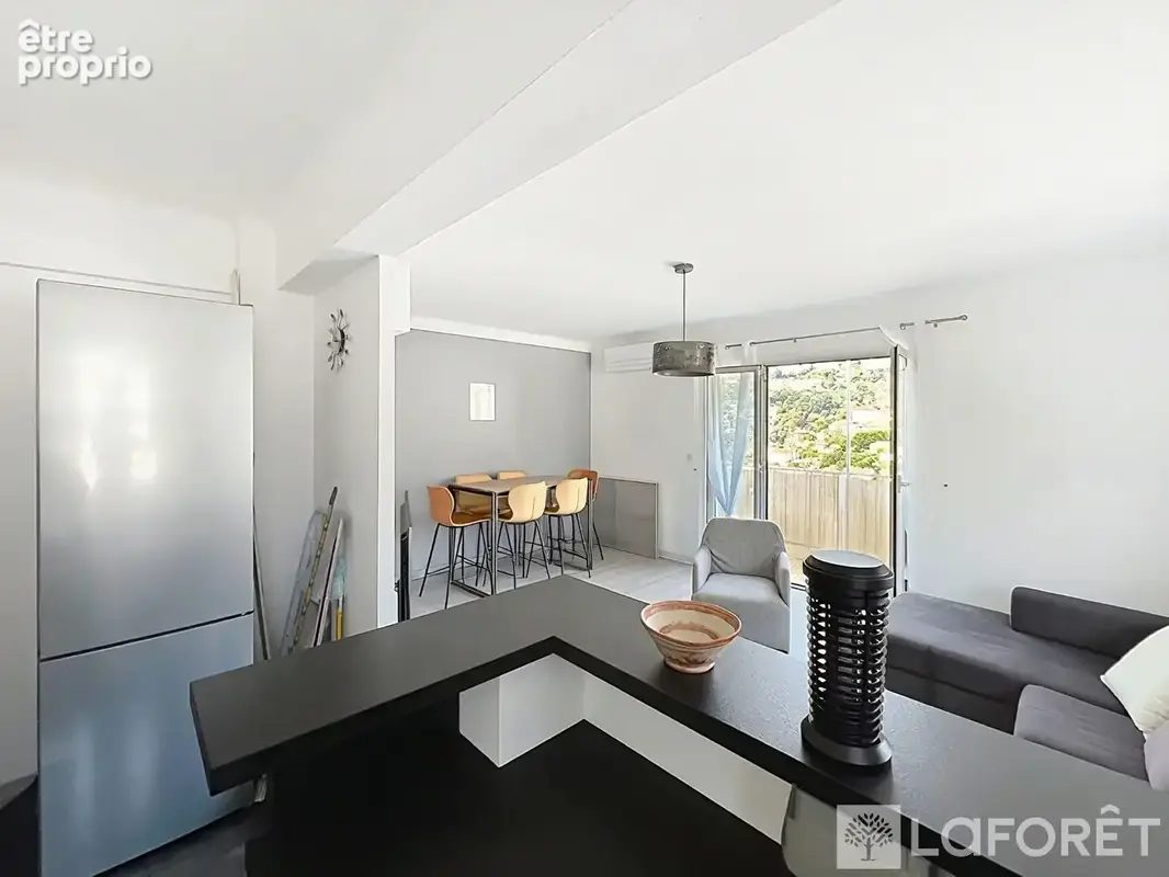 Dernier étage Menton 3 pièces 73m2 - VUE MER - CAVE - photo 9