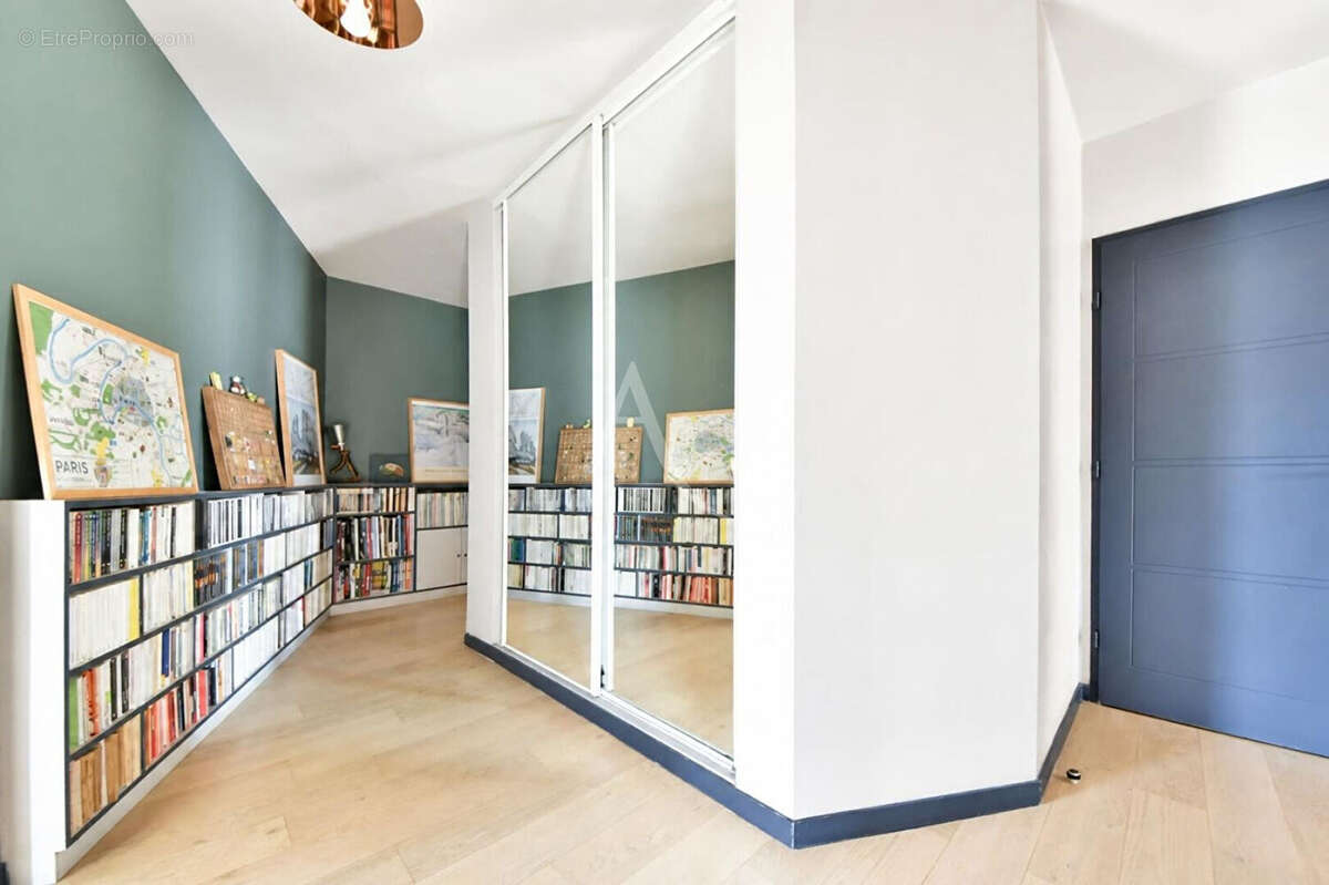 BNF  - 5 pièces avec loggia et terrasse - photo 9