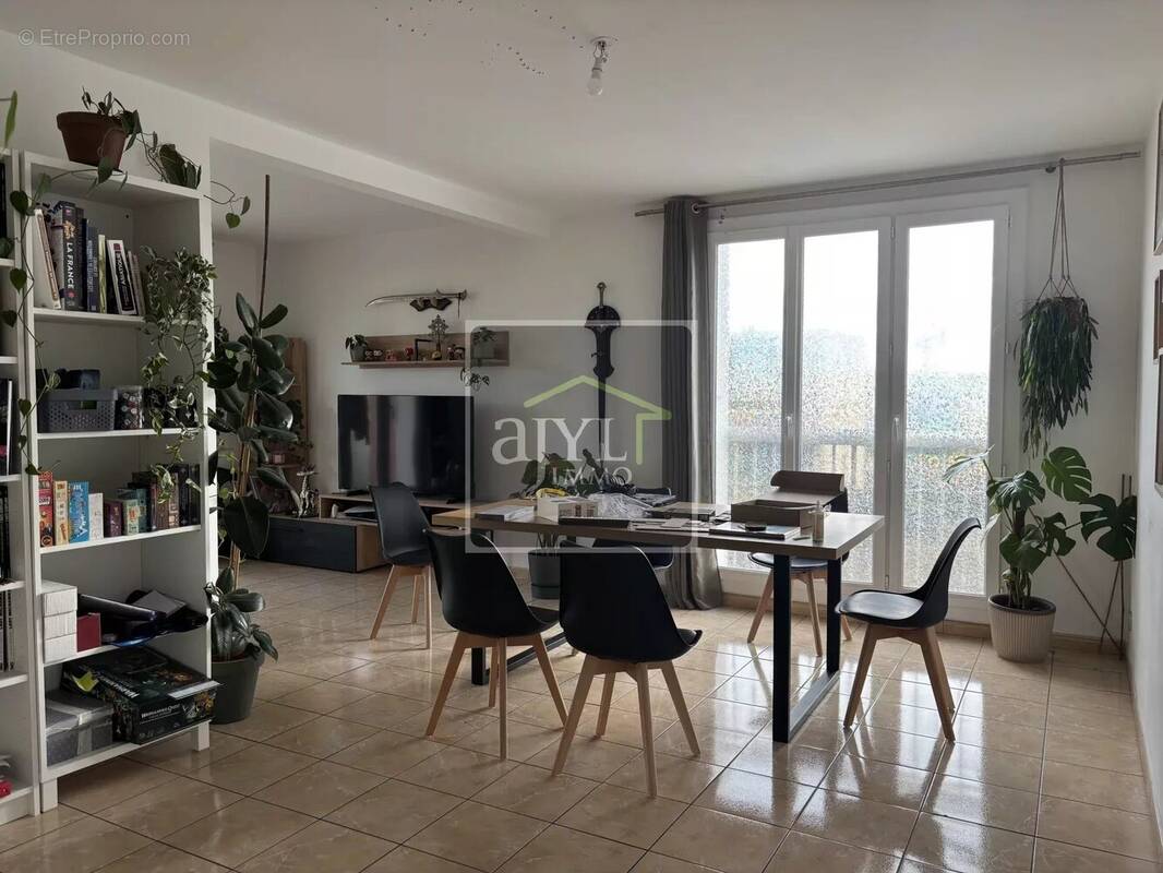 Appartement à AIX-EN-PROVENCE