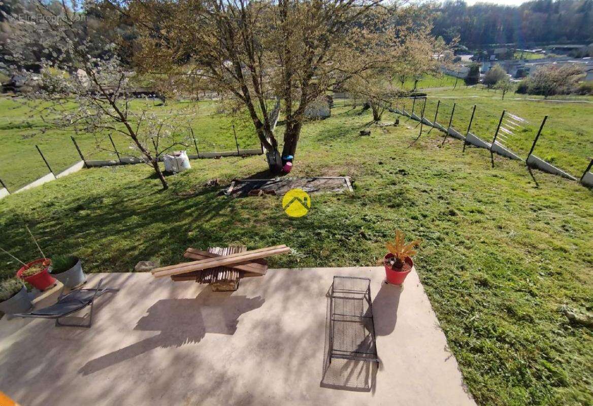 Maison à PUY-GUILLAUME