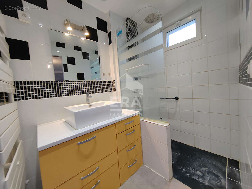 Maison à LA VILLE-AUX-CLERCS