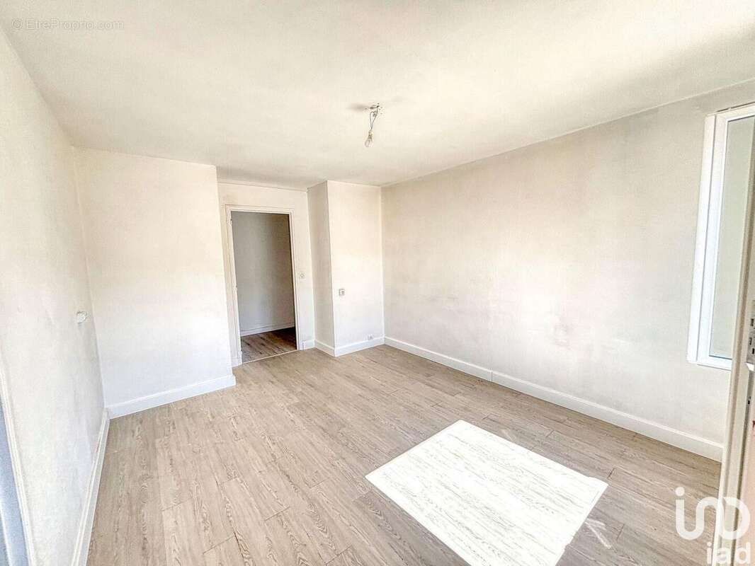 Photo 6 - Appartement à PLAN-DE-LA-TOUR