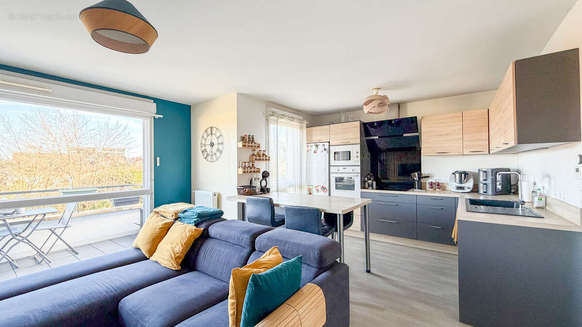 Appartement à EPINAY-SUR-ORGE