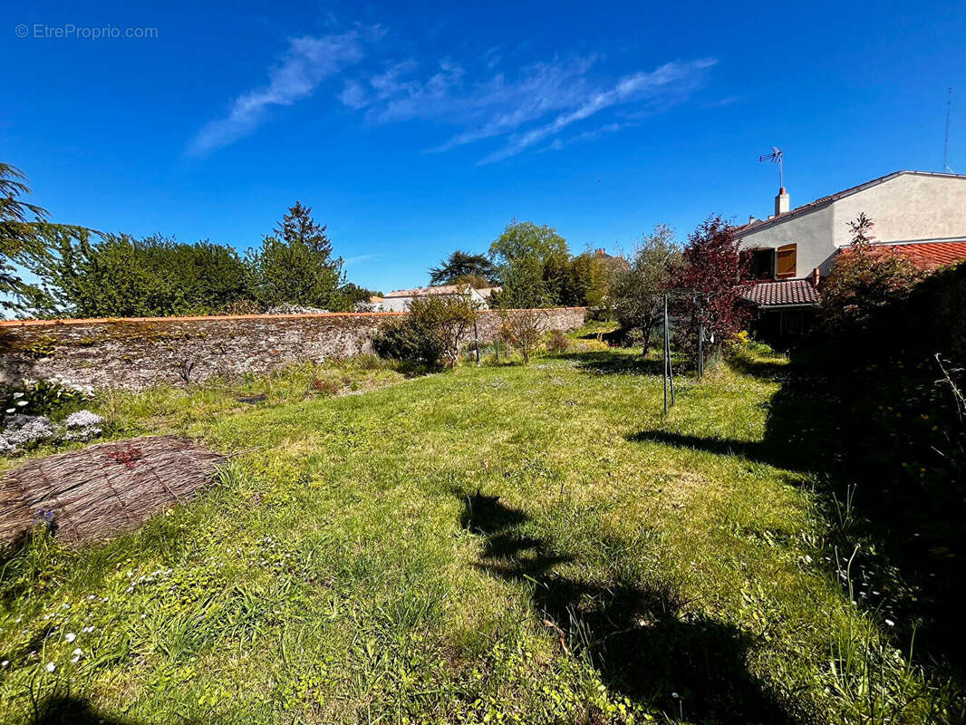 Maison à SAINTE-PAZANNE