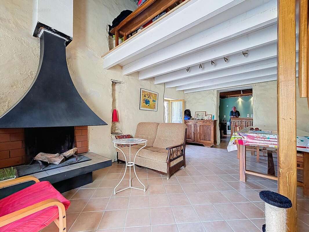 Photo 4 - Maison à SAINT-ETIENNE-ESTRECHOUX